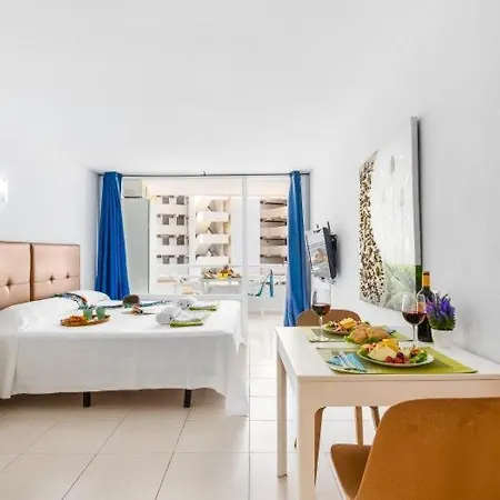 320 Borinquen Ocean View, Wifi Free *